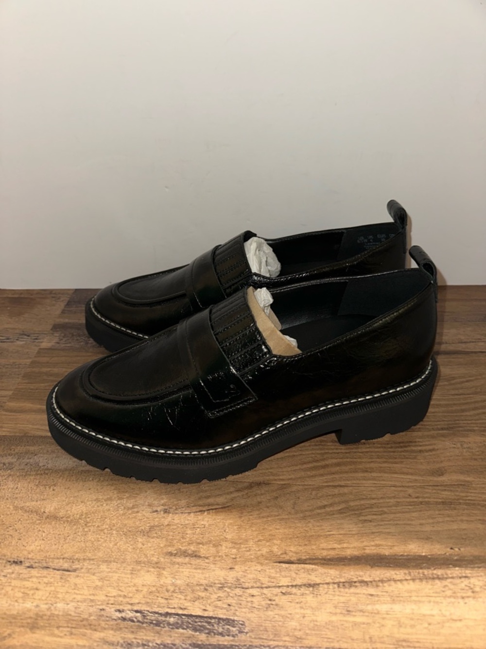 Naturalizer Shawna Loafers in Black wide width